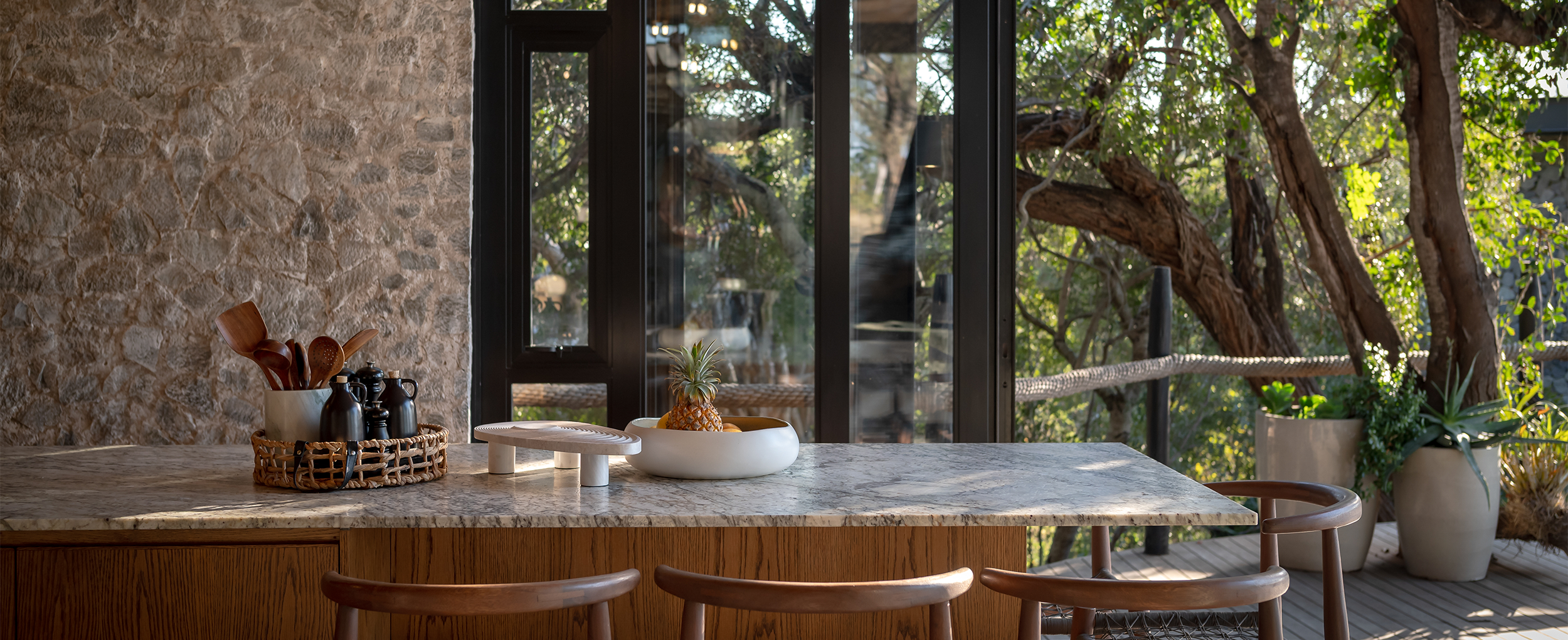 Private Bush Home – Thornybush Game Reserve, South Africa — Fox